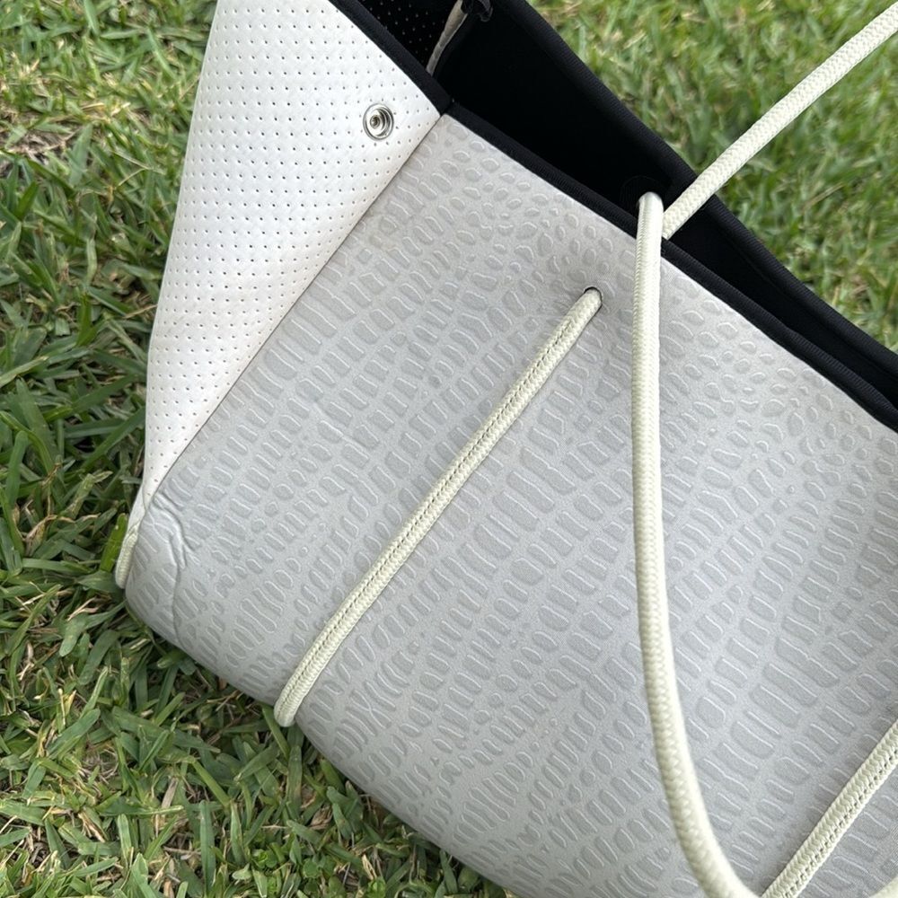 Whit Coated Neoprene Tote Bag - Picture 2 of 4
